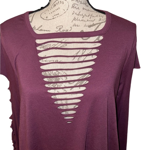 Torrid Top - Picture 2 of 9